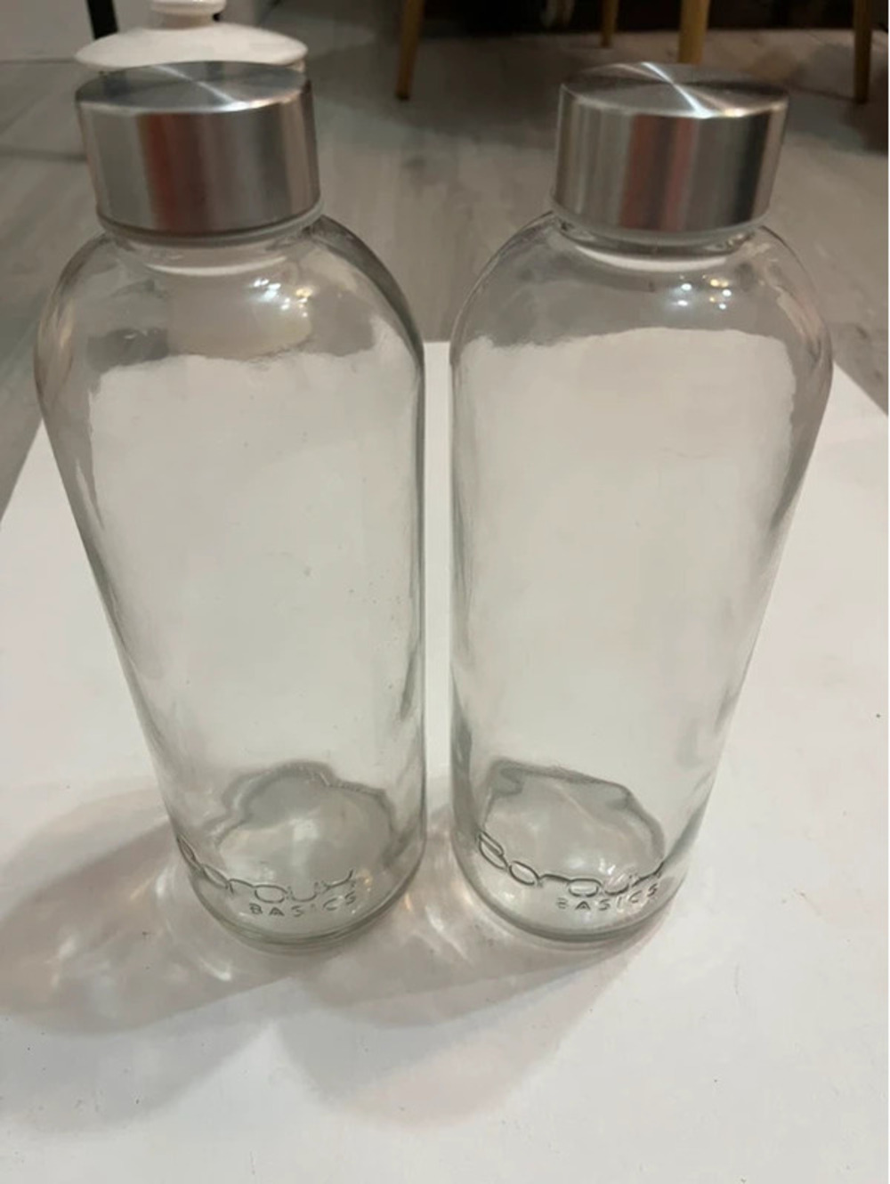 2 glass water bottle 32oz with lids